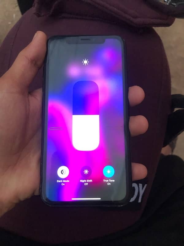 i am selling i phone xr non pta 1