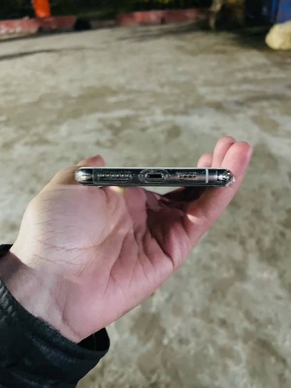 iphone 11 pro max Pta Approved 2