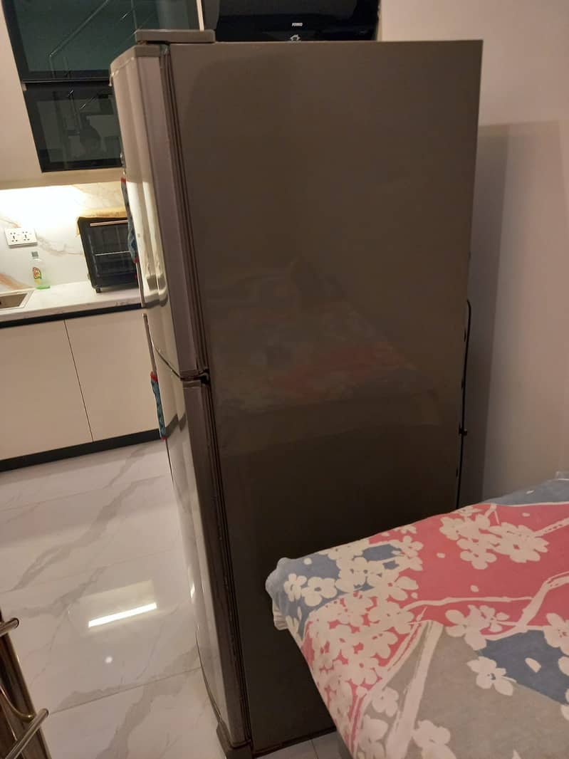 DAWLANCE Fridge with 2 Doors for Sale! 0