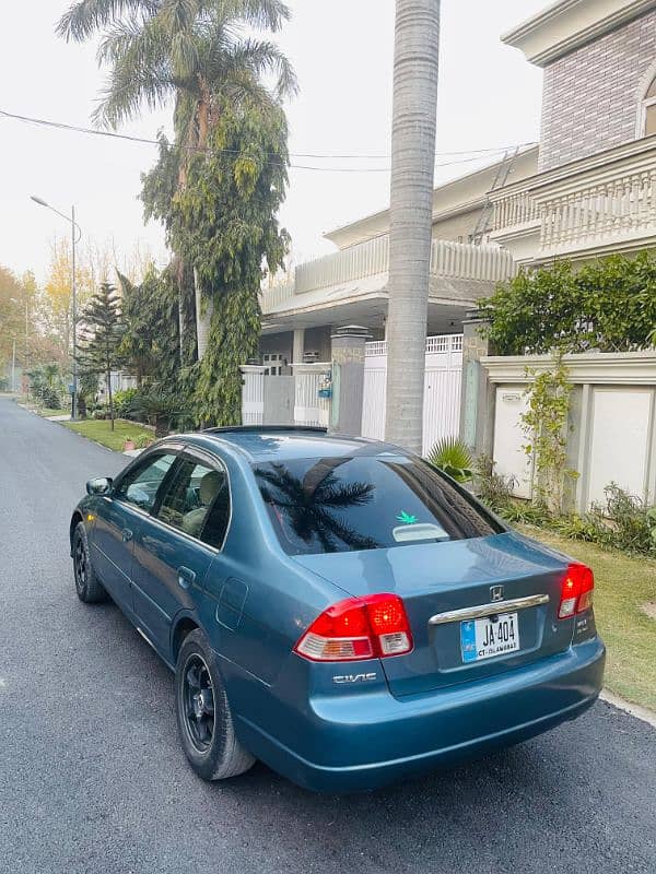 Honda Civic Oriel 2005 4