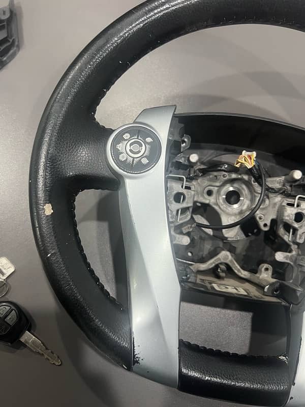 AQUA Steering with Multimedia Button 4