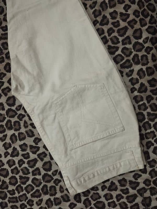 Imported Jeans - White, Black and Green 4