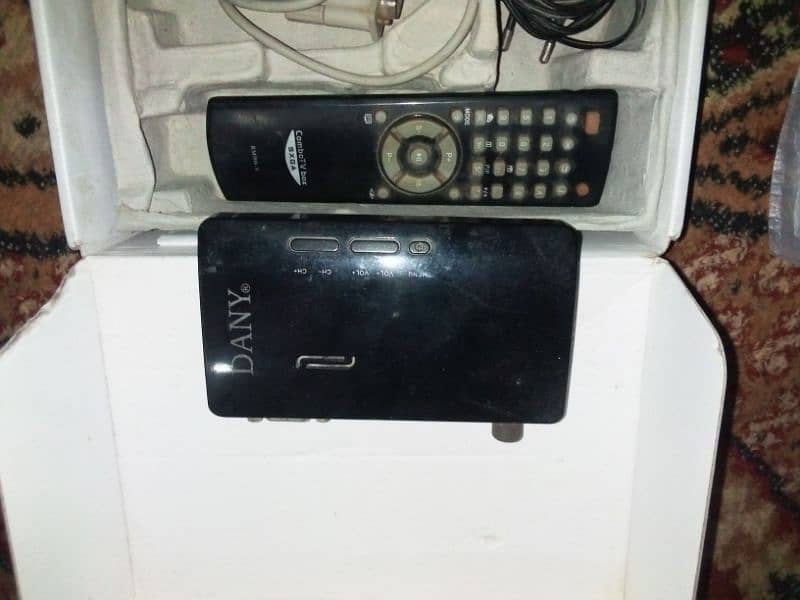 LCD HDTV Device 1