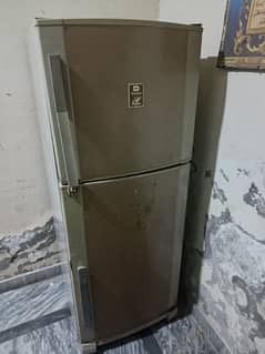 Dawlance Fridge Medium size