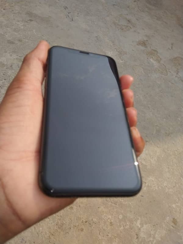 iPhone 11pro non PTA 9