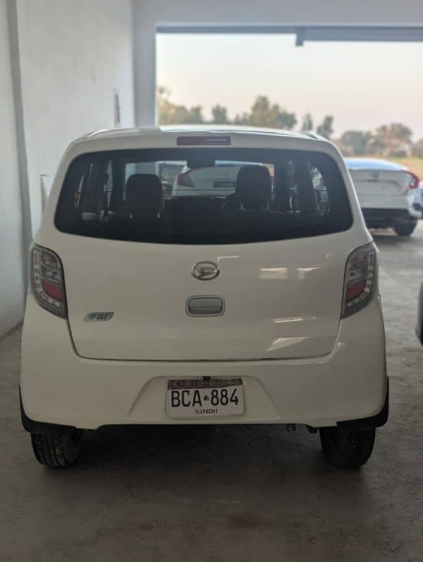 Daihatsu Mira 2014 3