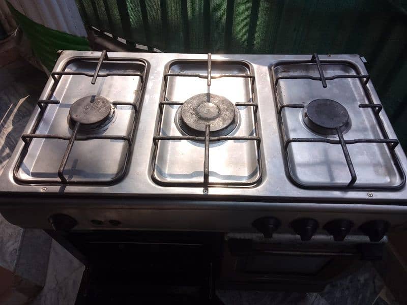 cooking Range For sale in good condition 1