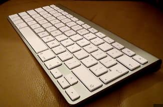 apple magic 1 keyboard in stock 3