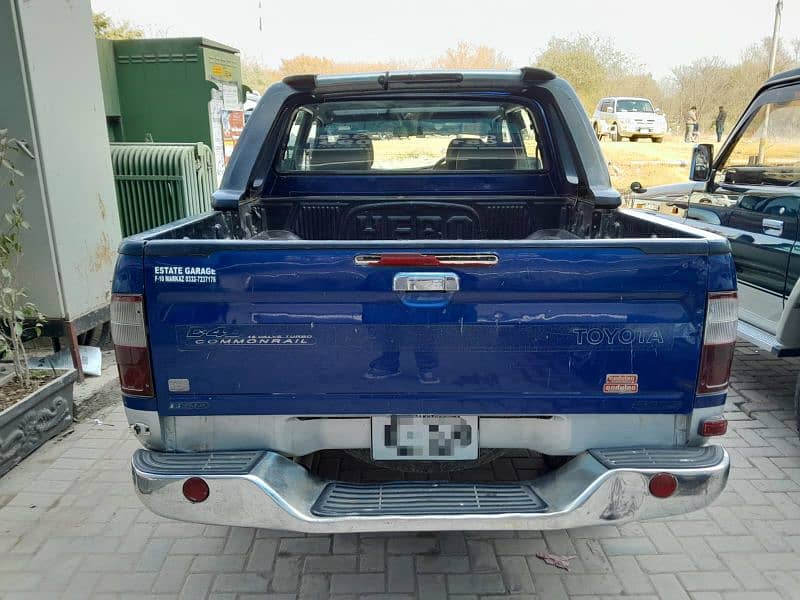 Toyota Hilux 2002 3