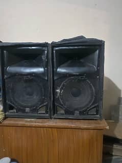 speakers