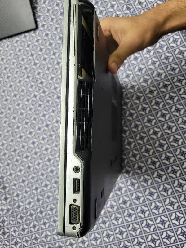 Dell Latitude E6530 (message for price) Core i7 3rd Generation 4
