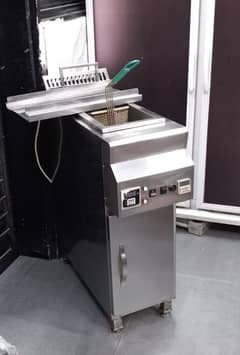 Broast & Fryer machine