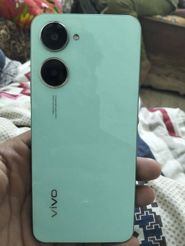 vivo y03 green color good condition 0