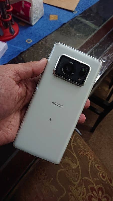 Aquos R6 12/128gb 2