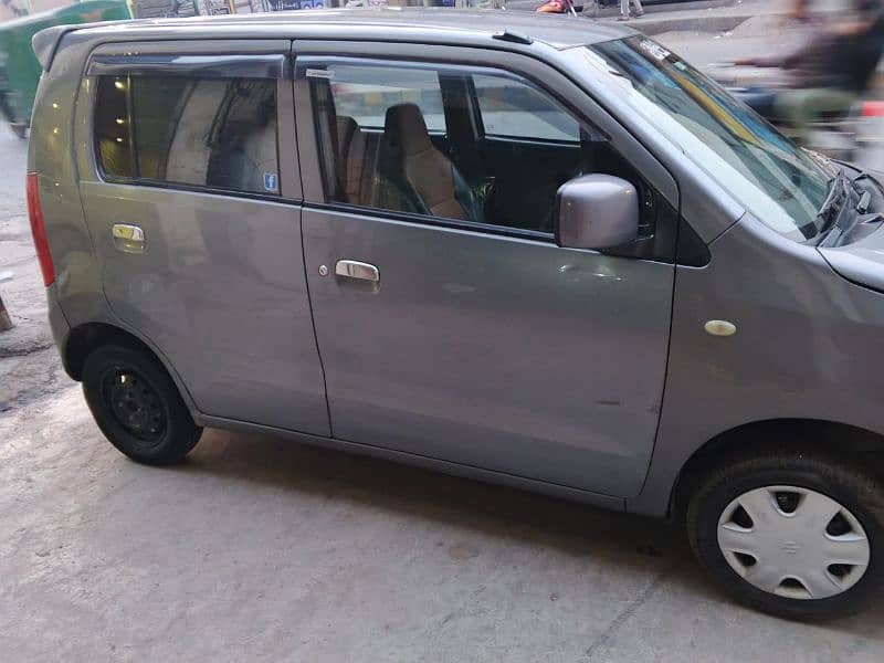 Suzuki Wagon R Model 24/Dec/2016 Islamabad registered 3