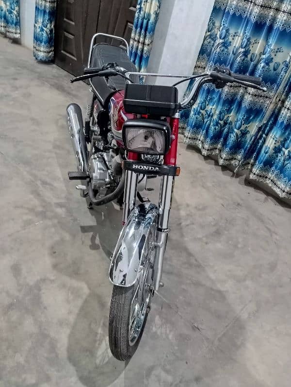 Honda 125 Bike for sale 3