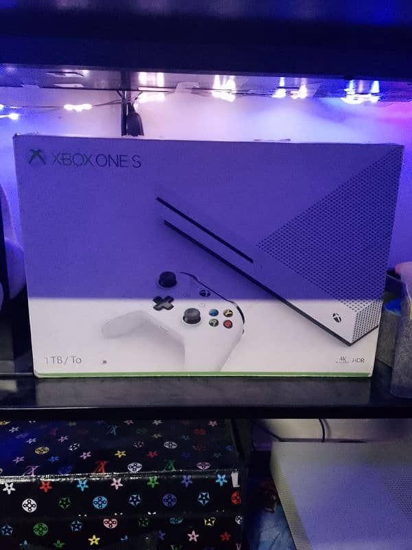 XBOX ONE S 1 TB 5