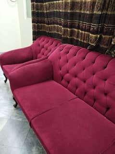 5 seater velvet sofa with wood base