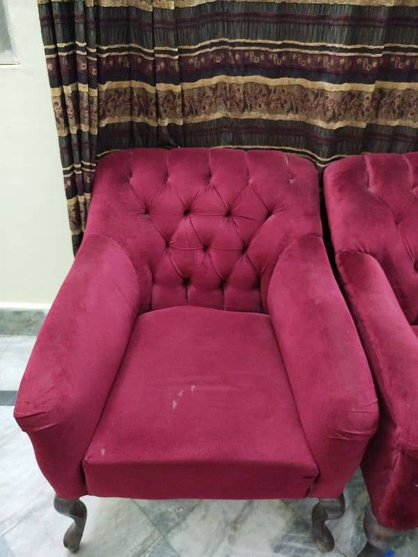 5 seater velvet sofa with wood base 2