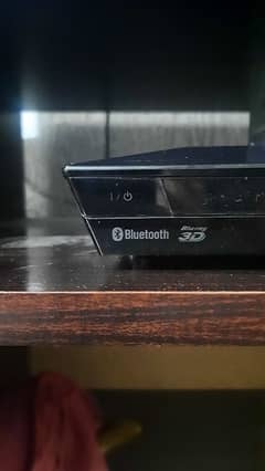 Sony 5.1 BDV-E4100 Bluray 3d Bluetooth Home Theatre system 1000w