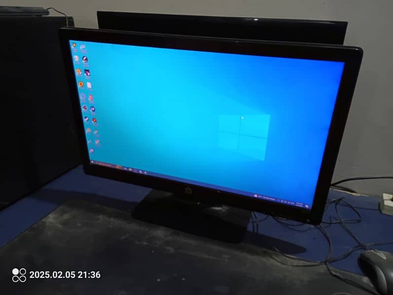 HP 2311x 24 inch LED Monitor 4