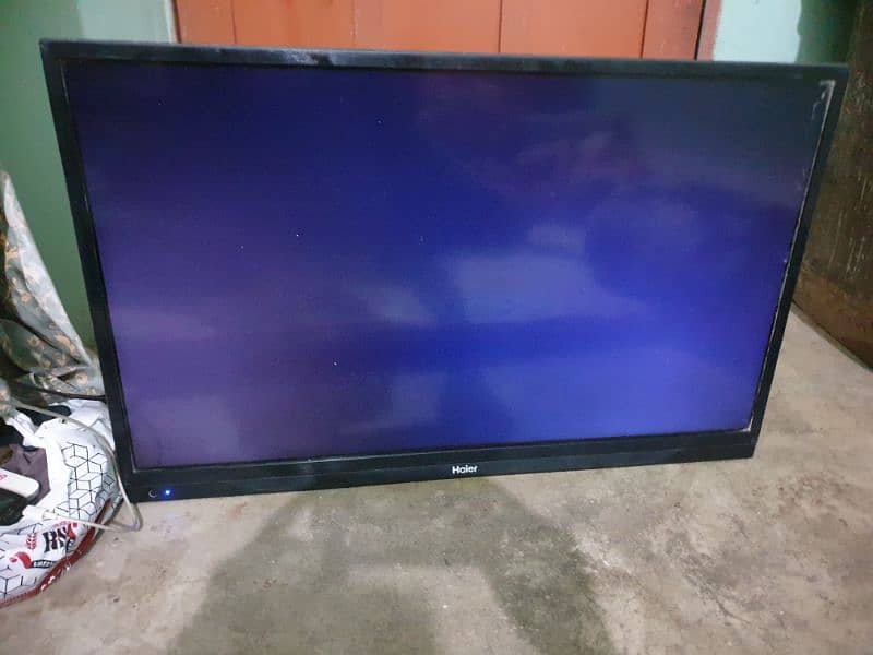 Haier 32" Led on hai Screen blue nazar Aati hai 2