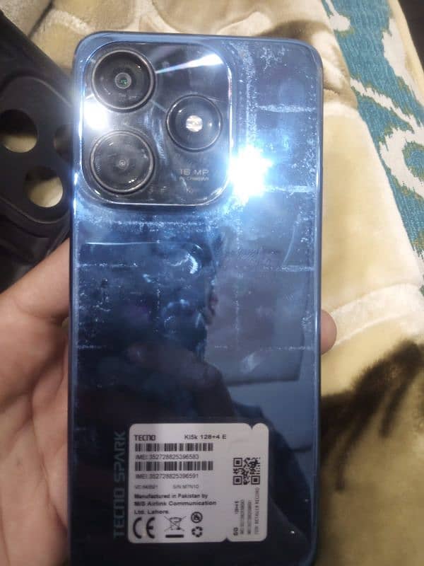 tecno spark 10c 6 128 with original box and charger 2