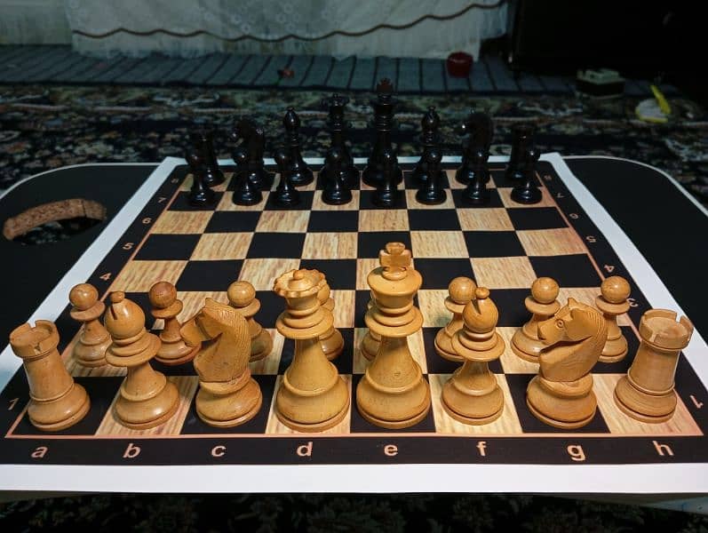 Imported Chess pieces 0