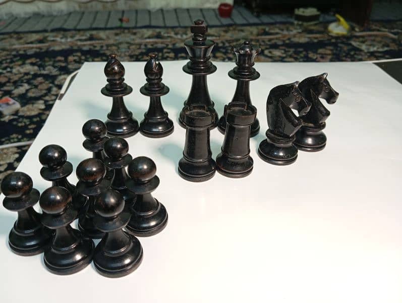 Imported Chess pieces 9