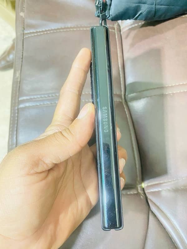 Samsung Galaxy Z fold 3 non pta 3