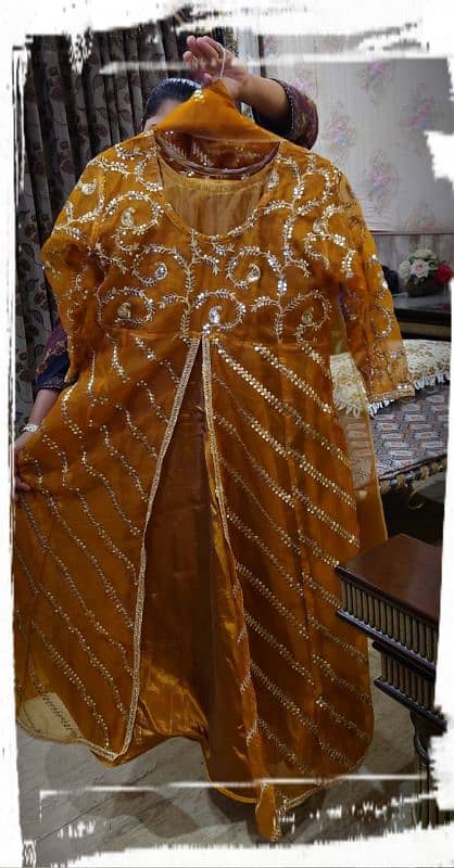 Good looking 10/10 Tissue dress for sale in reasonable price 0