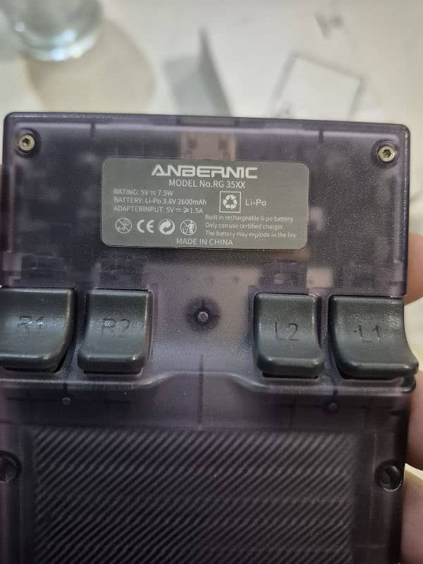 Anbernic RG35XX 1