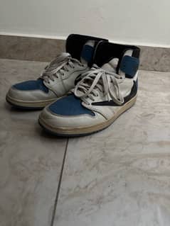 Air Jordan 1 Tracis Scott x Fragment