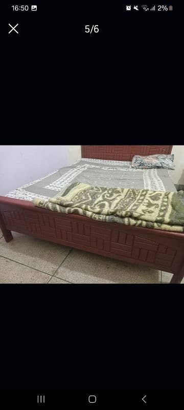 used queen bed 1