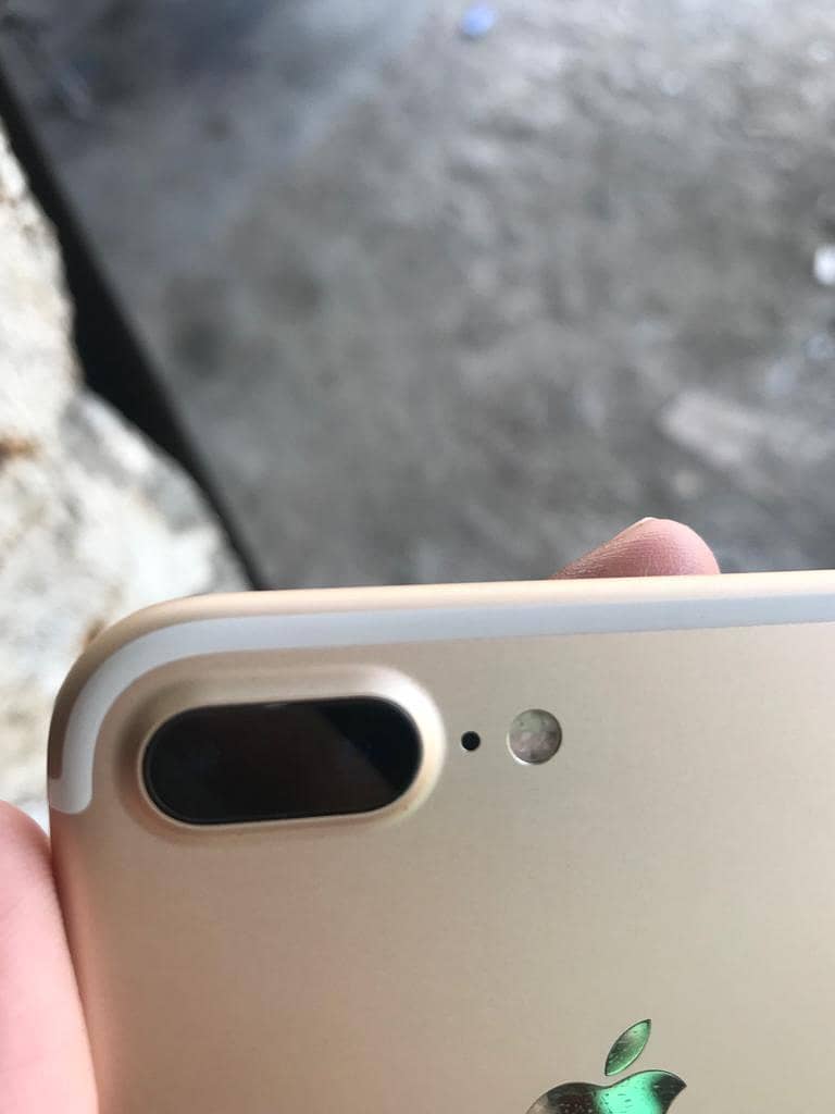 Apple iPhone 7 Plus 1