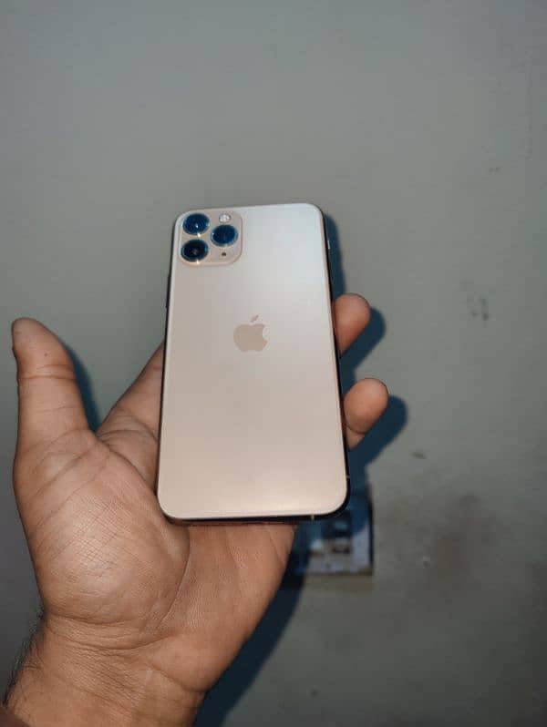 iphone 11pro sim working 8