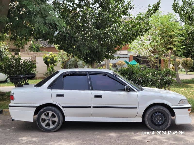 Toyota Corolla 1989 model 8