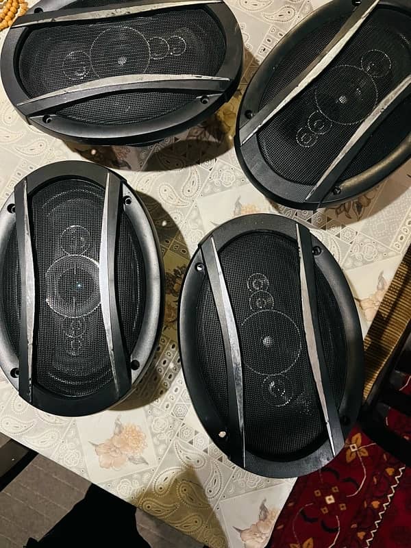 4 speakers for sale 0