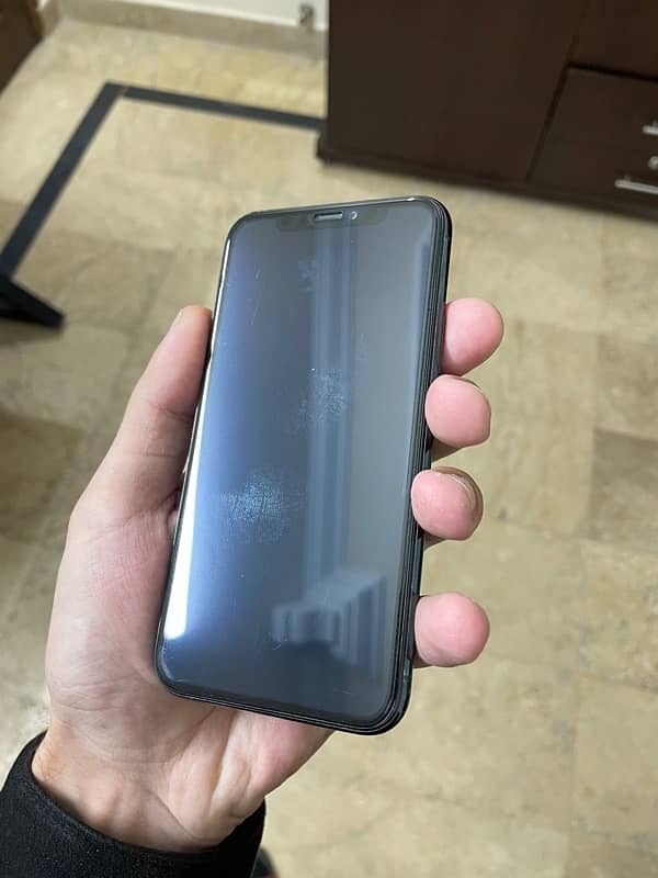 iPhone 11 pro , Non Pta , 256gb , with box 0