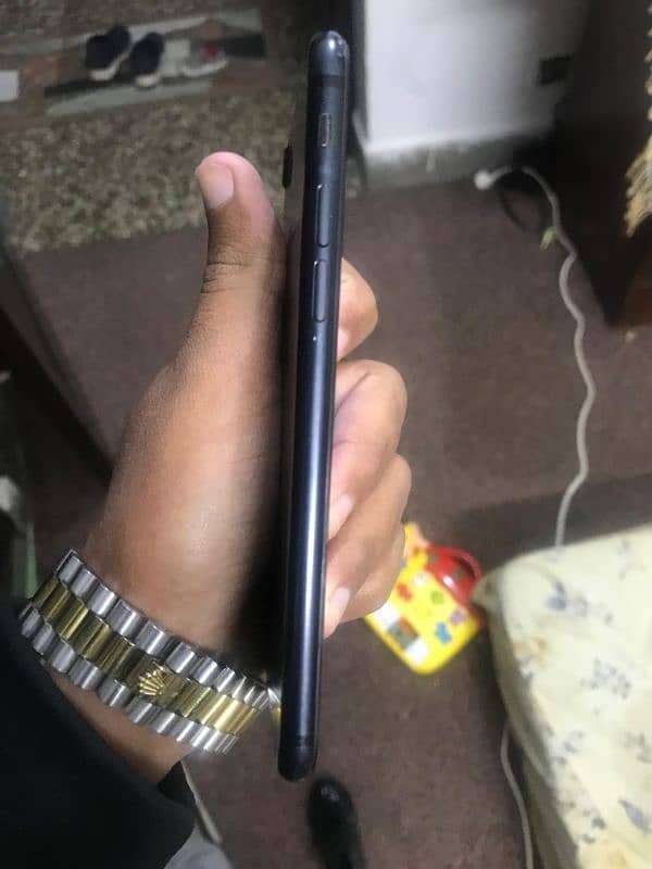 IPHONE 7 PTA PROVED 1