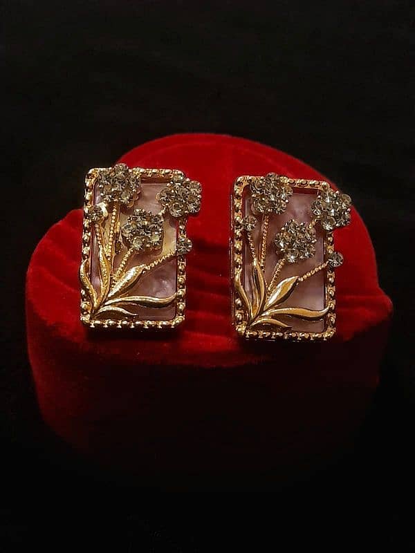 beautiful earrings 0