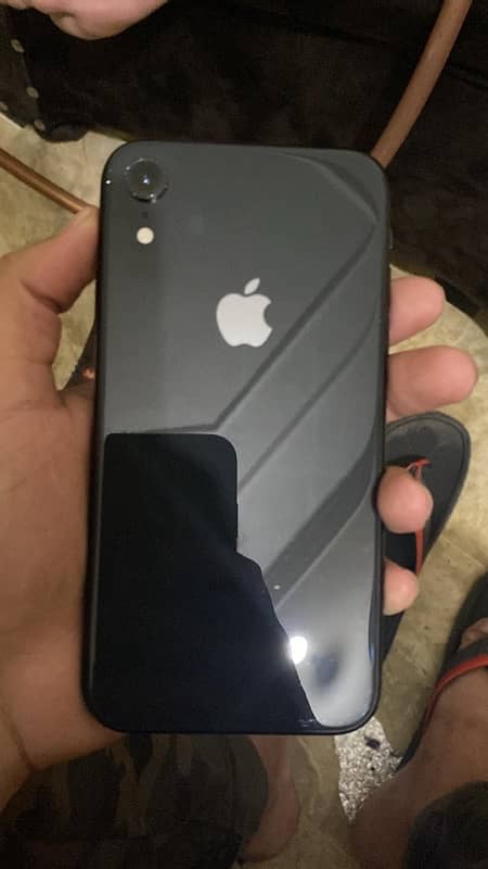 iPhone xr 4