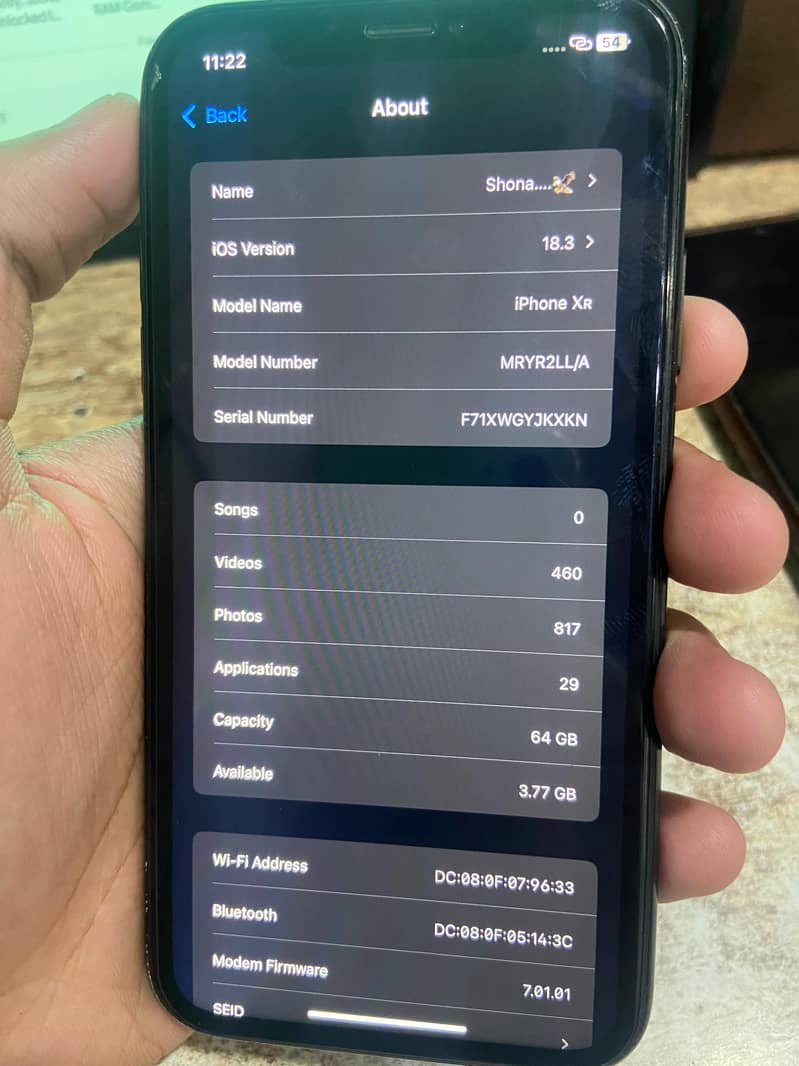 IPhone Xr. 64 gb battery  82% 6