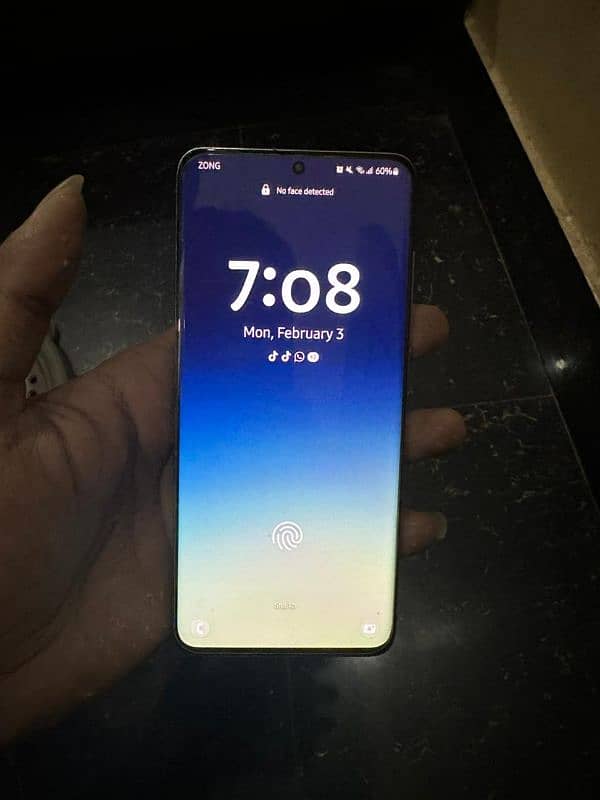 Samsung S20 5G 10/9 condition only phone exchange ka bhi hai option 4