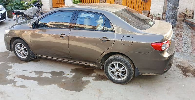 Toyota Corolla GLI 2013 3