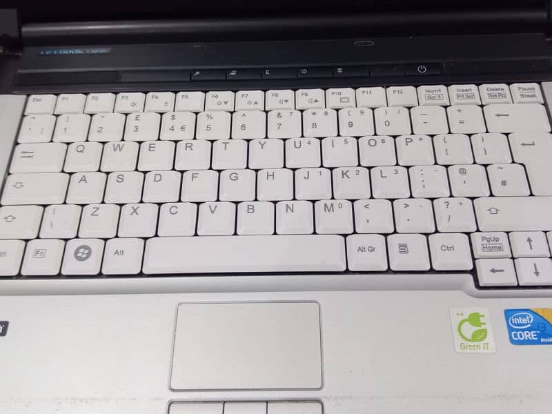 Fujitsu Japan company laptop 5