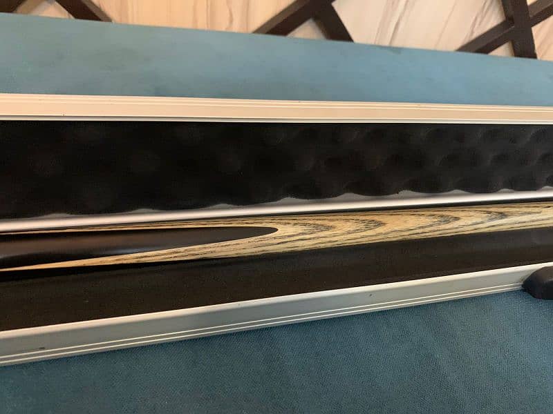 Top hunter snooker cue one piece 1