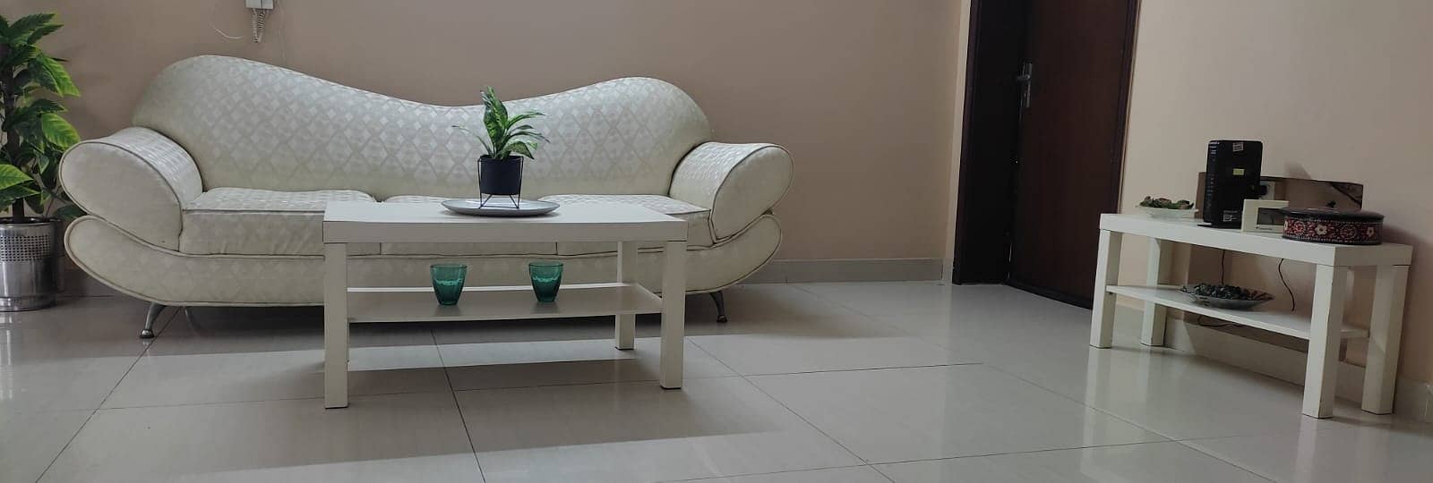 6 seater sofa set (3+2+1) with tables 2