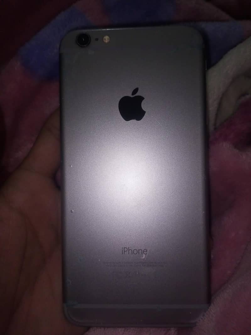 Apple iPhone 6 Plus 0