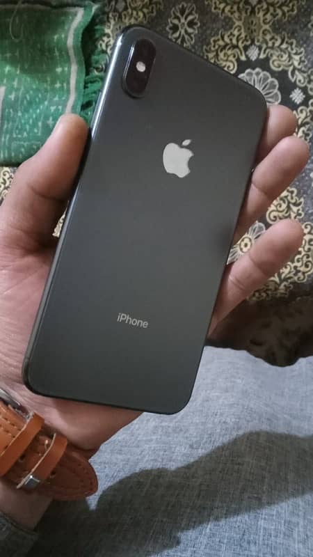 Iphone xs max 256 gb non pta fully geniun only face id issue 2